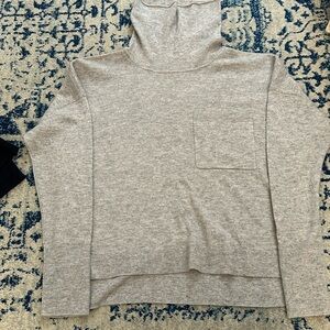 HP 🎉 Vineyard Vines Cashmere Turtleneck Sweater